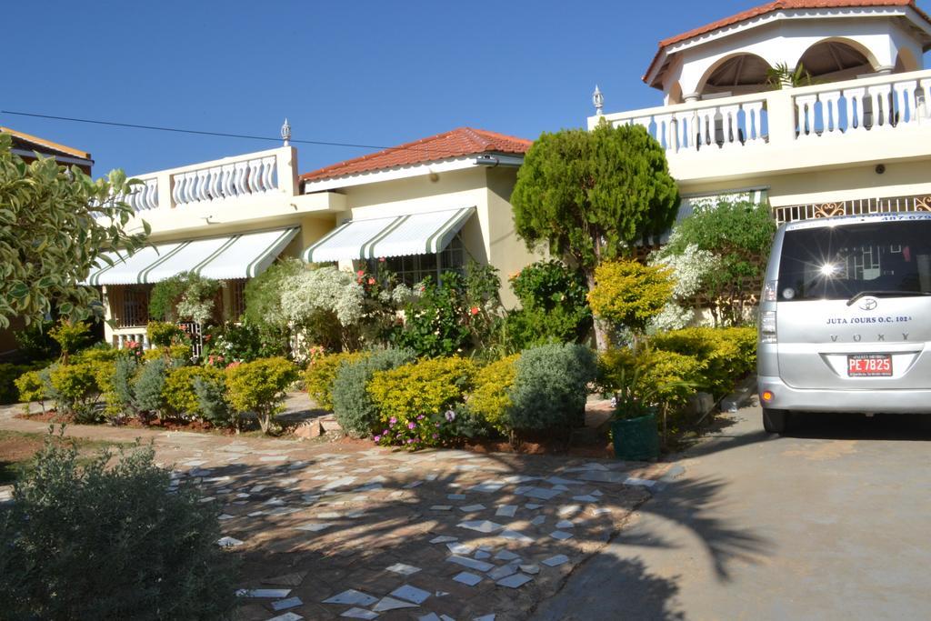 Horizon Villa Falmouth Exterior photo